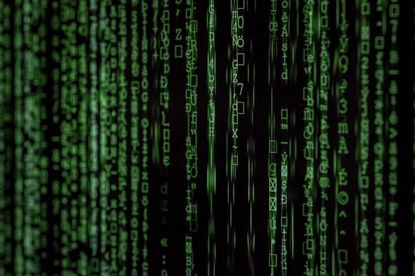 企业级NAS存储方案：从数据保护到混合云存储架构设计