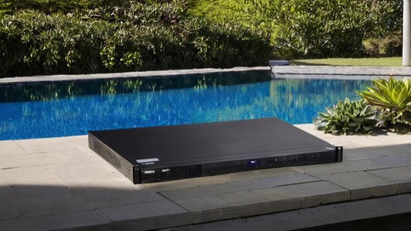联想ThinkSystem服务器深度评测：SR650 V4对比HPE/Dell，谁是企业级首选？